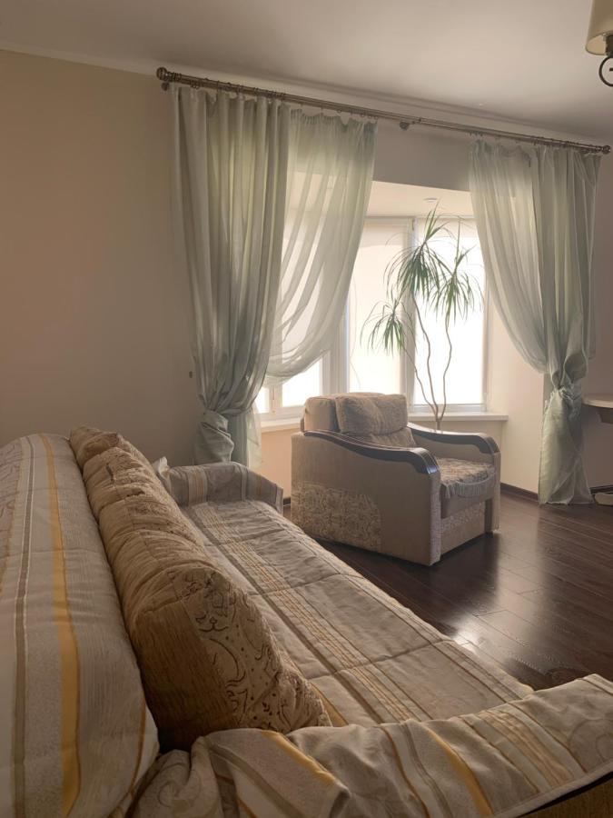 Great Apartment In The City Centre ايفانو - فرانكيفسك المظهر الخارجي الصورة