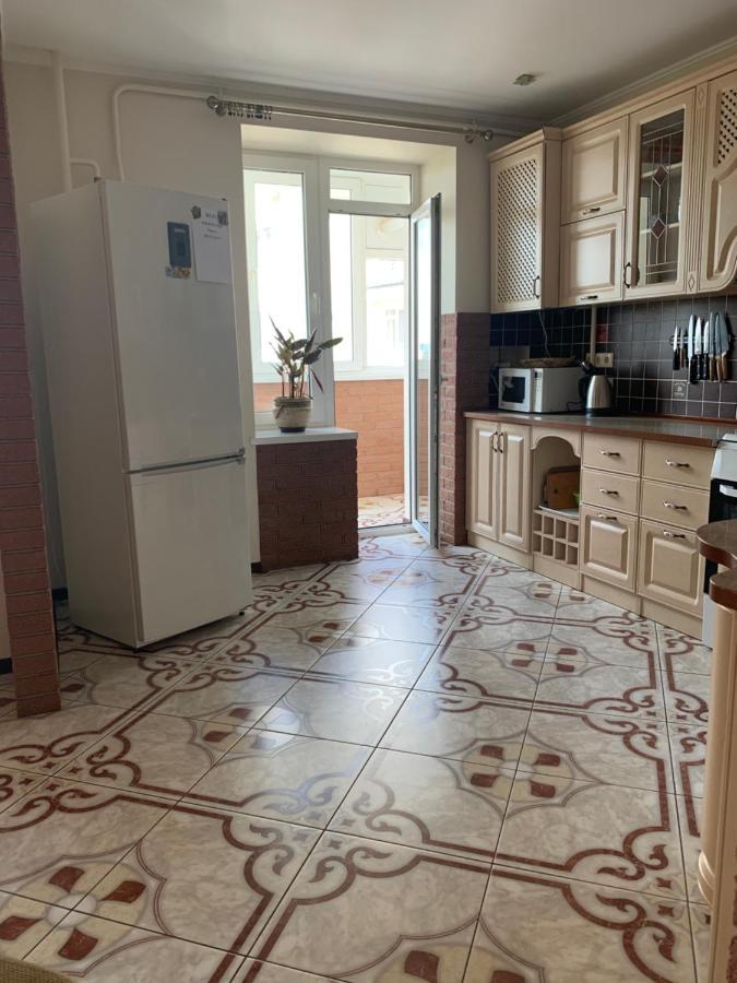Great Apartment In The City Centre ايفانو - فرانكيفسك المظهر الخارجي الصورة